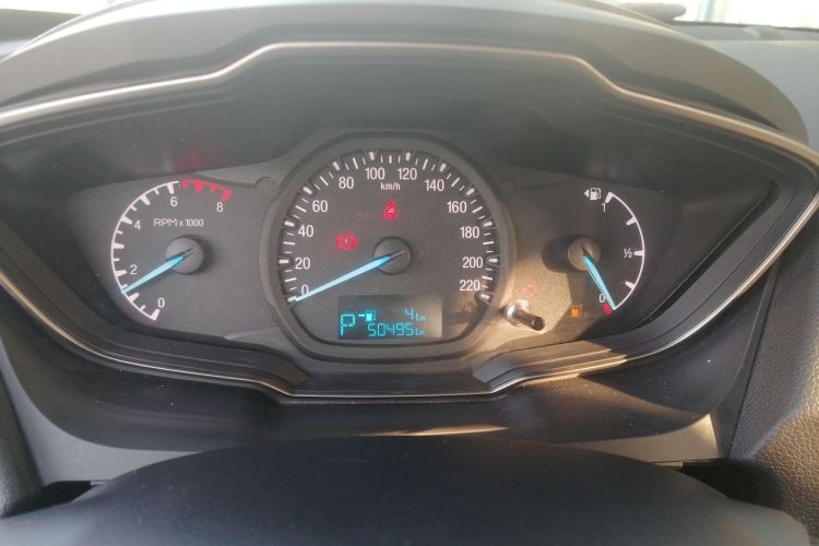 福特 福睿斯 2015款 1.5L 自动舒适型局部细节14