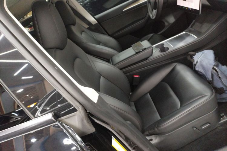 特斯拉 Model Y 2022款 改款 后轮驱动版局部细节41