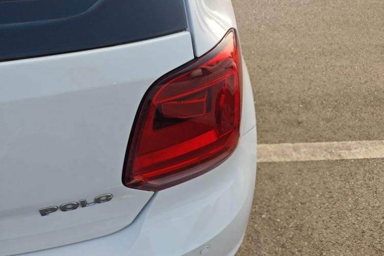 大众 Polo 2016款 1.4L 自动风尚型车身外观9