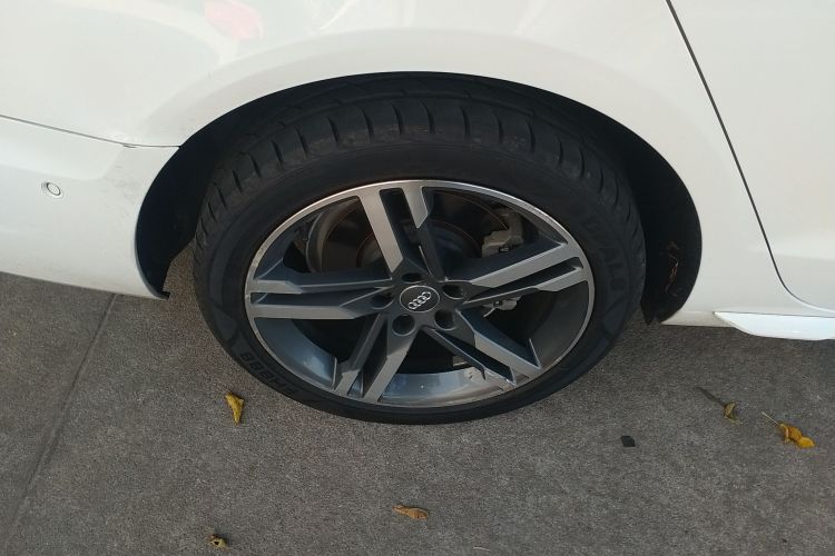 奥迪A4L 2020款 40 TFSI 豪华动感型车身外观6002