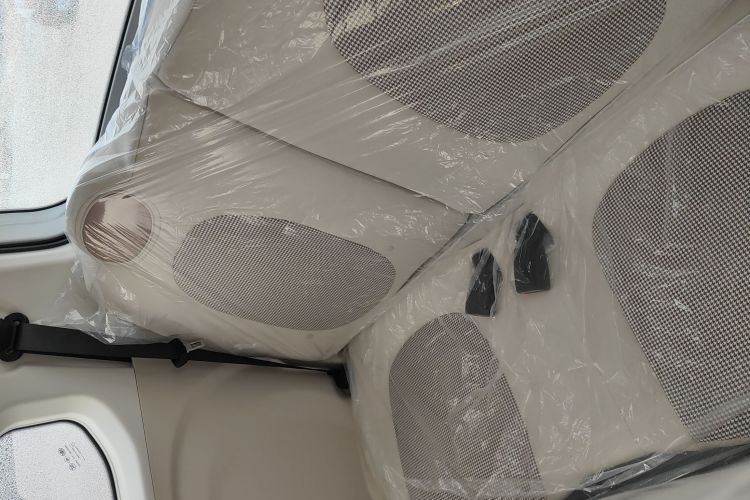 奔腾小马 2026款 222km 萌趣马 Plus中控内饰21