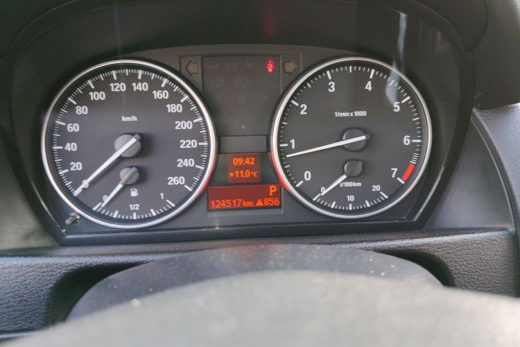 宝马X1 2013款 sDrive18i 时尚型中控内饰14