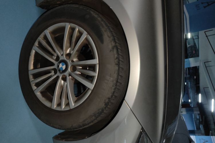 宝马3系 2014款 320Li 时尚型车身外观6007