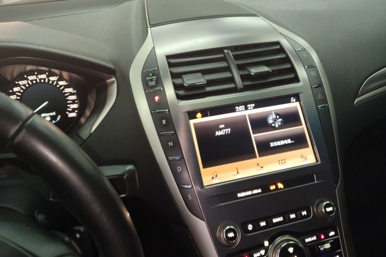 林肯MKZ  2.0T 尊悦版 国VI中控内饰18
