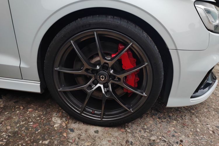 奥迪RS 3 2017款 RS 3 2.5T Limousine车身外观10