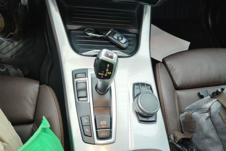 宝马X4 2016款 xDrive20i M运动型中控内饰18