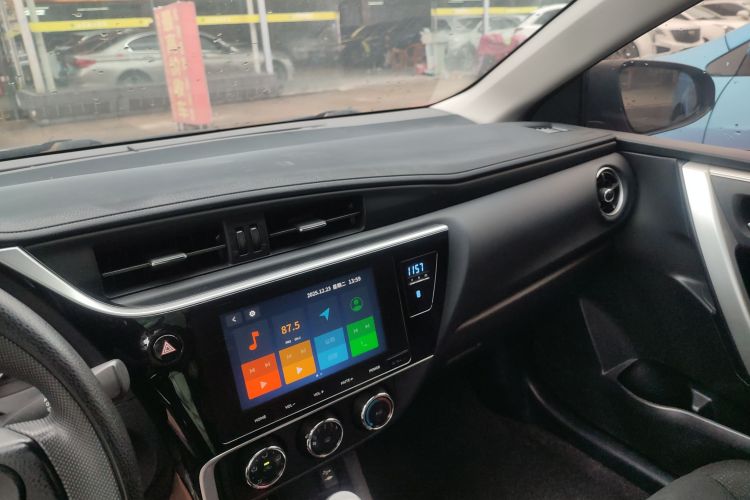 丰田 雷凌 2017款 改款 185T CVT领先版 国V局部细节16