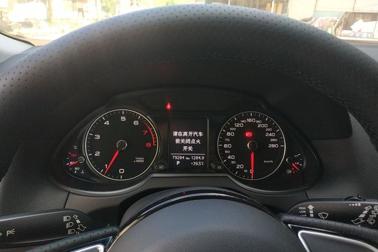 奥迪Q5 2017款 40 TFSI 进取型中控内饰14