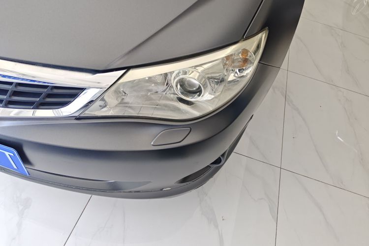 斯巴鲁 翼豹 2008款 2.0R 三厢运动导航版局部细节36