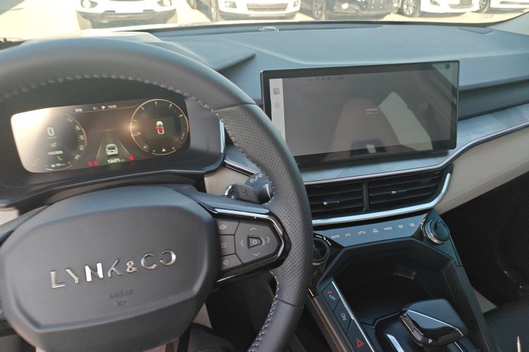 领克06 2023款 Remix 1.5T Shero中控内饰16