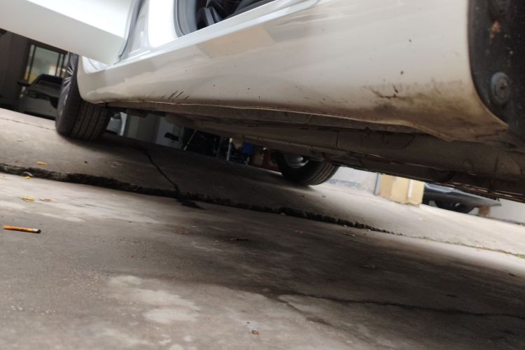 长安 逸动 2018款 高能版 1.6L GDI 自动争锋型 国V局部细节9001