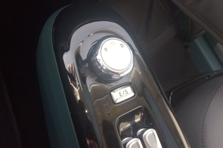 长安启源 长安Lumin 2022款 210km 香甜款中控内饰18