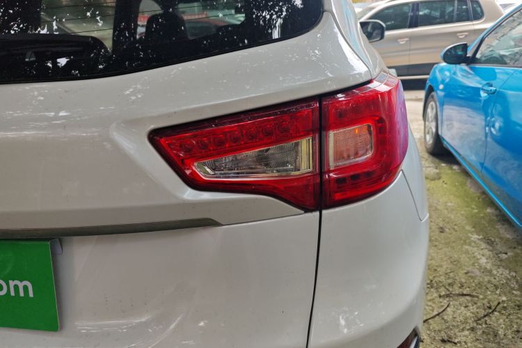 长安CS75 2014款 1.8T 自动尊贵型 国IV车身外观9