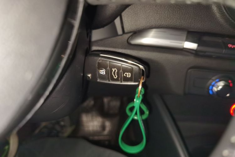 奥迪A3 2016款 Sportback 35 TFSI 领英型中控内饰11