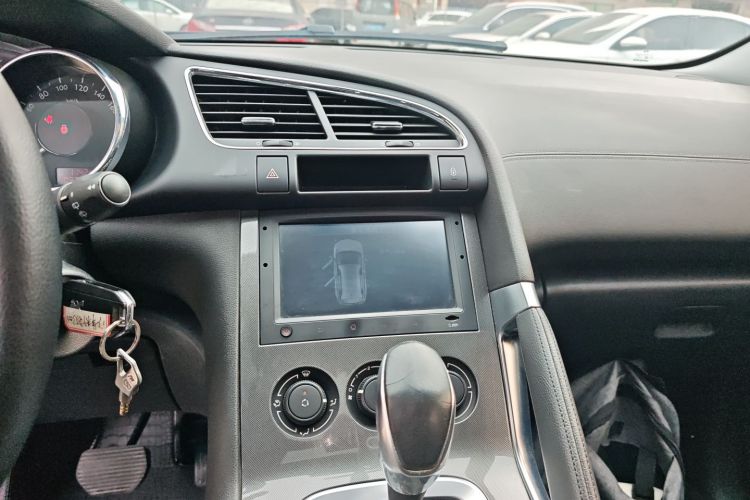 标致3008 2016款 1.6THP 自动经典版中控内饰16