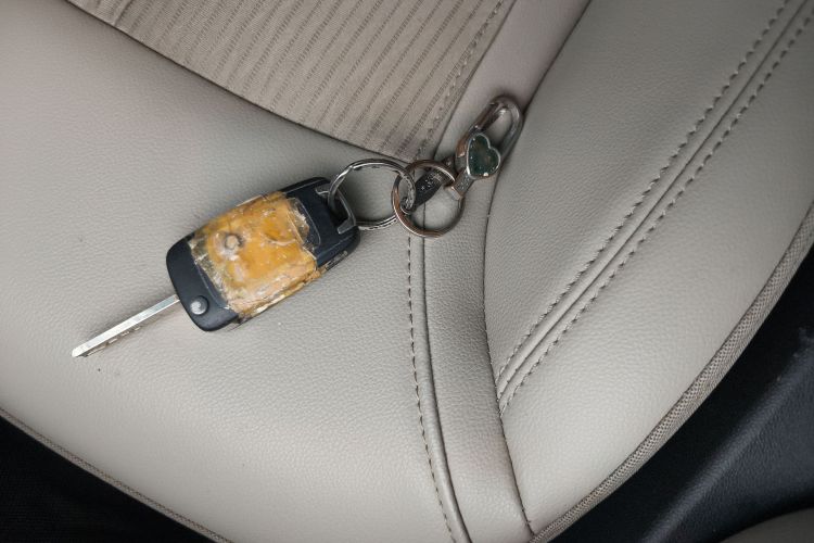 别克 英朗 2017款 15N 自动精英型中控内饰11