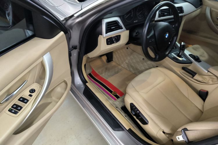 宝马3系 2015款 316Li 时尚型中控内饰7003