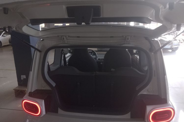 五菱汽车 宏光MINIEV 2024款 第三代 215km 青春版局部细节23