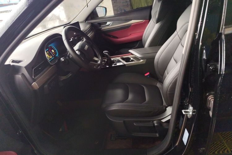 捷途X70 2023款 1.5T 手动超越版 7座中控内饰19
