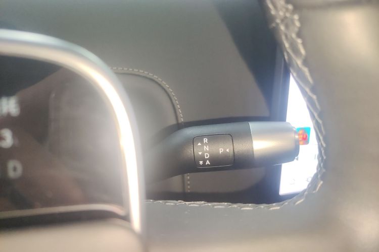 理想汽车 理想L7 2023款 Air中控内饰18