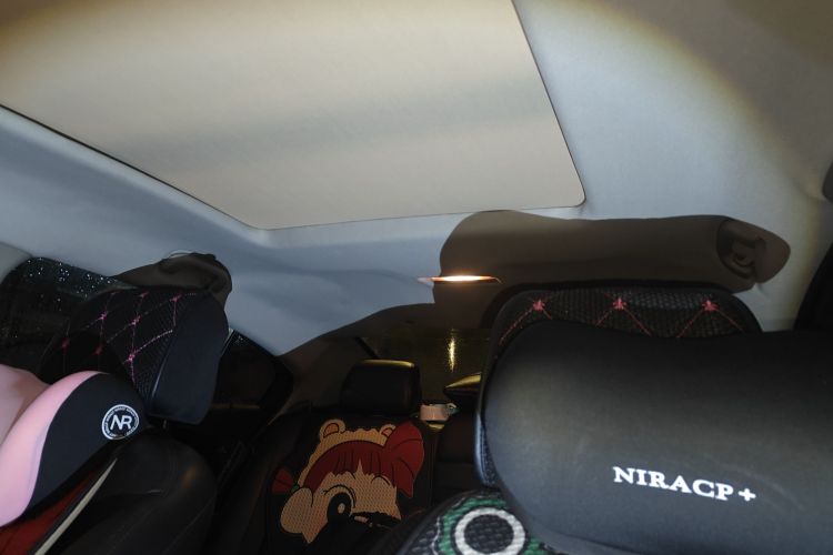 别克 君越 2011款 2.0T旗舰版中控内饰22