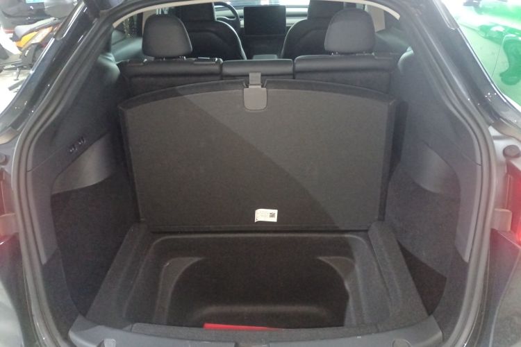 特斯拉 Model Y 2024款 长续航全轮驱动版局部细节23