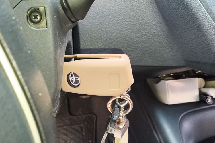 丰田 卡罗拉 2021款 1.2T S-CVT 先锋版中控内饰11