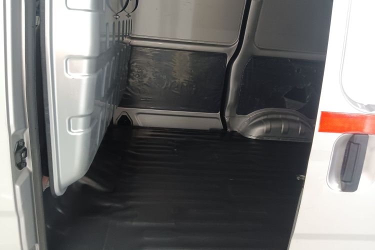 五菱汽车 五菱之光 2023款 1.5L 实用型封窗版 2座中控内饰7004