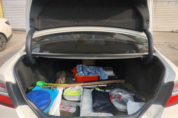 丰田 凯美瑞 2016款 2.0G 十周年纪念领先版中控内饰23