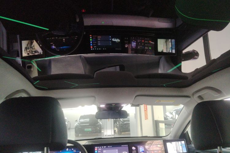 灵悉L 2024款 头号玩家版中控内饰22