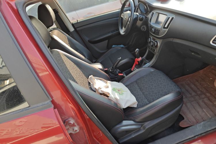 凯翼C3 2015款 1.5L 手动金钻型局部细节41