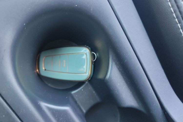 丰田 卡罗拉 2021款 1.2T S-CVT先锋PLUS版中控内饰11