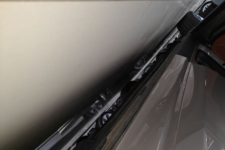 理想汽车 理想L9 2022款 Max局部细节9002