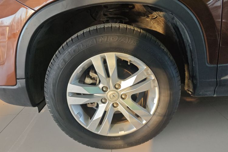 长安CS75 2017款 尚酷版 1.5T 自动锋享型车身外观6007