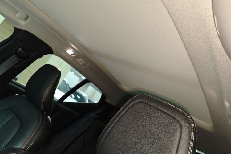 沃尔沃XC40 2020款 T4 四驱智远豪华版中控内饰22