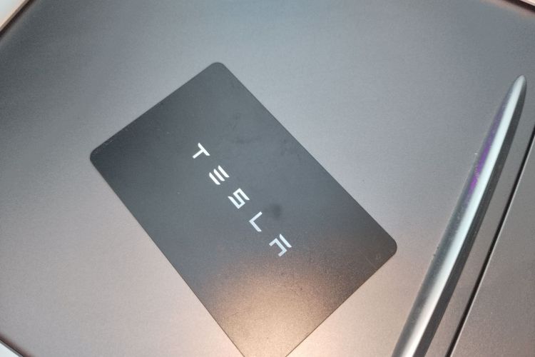 特斯拉 Model Y 2023款 后轮驱动版中控内饰11