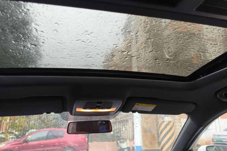 名爵 MG5 2025款 180DVVT 全球豪华版中控内饰22