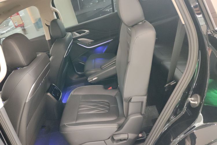 红旗HS7 PHEV 2024款 2.0T PHEV 四驱旗畅版 6座中控内饰21