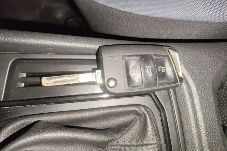 大众 朗逸 2023款 1.5L 自动得逸版中控内饰7001