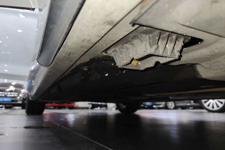 宝马5系 2019款 525Li M运动套装局部细节9001