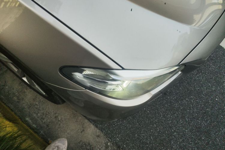 宝马5系 2017款 520Li 典雅型车身外观8