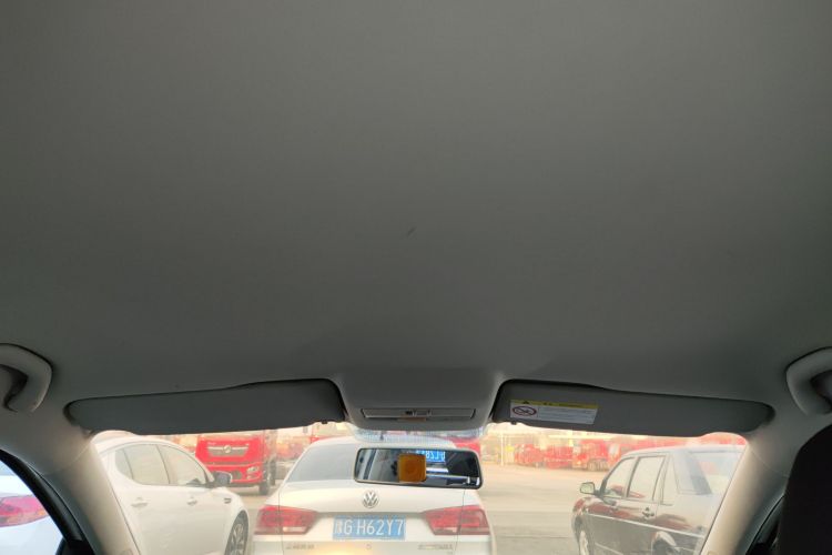 大众 Polo 2014款 1.4L 手动风尚版中控内饰22