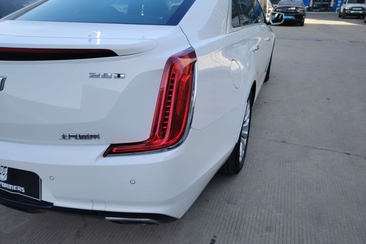 凯迪拉克XTS 2018款 28T 豪华型车身外观9