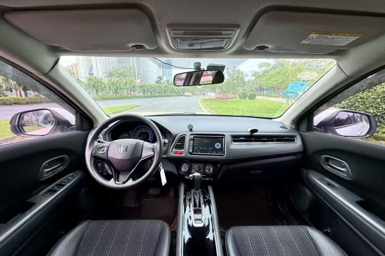 本田 缤智 2015款 1.8L CVT两驱精英型中控内饰12