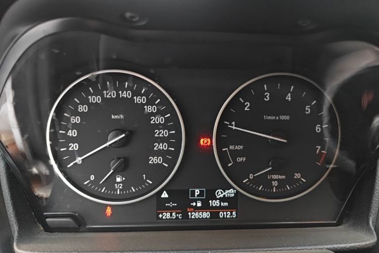 宝马1系 2017款 118i 时尚型中控内饰14