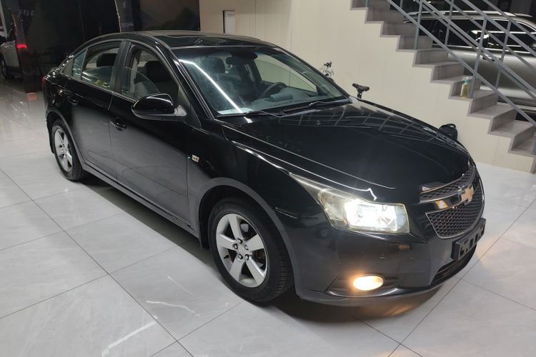 雪佛兰 科鲁兹 2014款 1.6L SL百万纪念版 MT车身外观6002