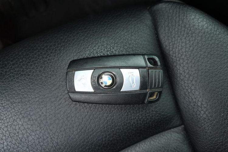 宝马3系(进口) 2011款 320i双门轿跑车中控内饰7001