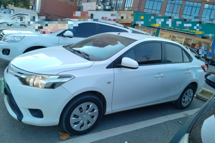 丰田 威驰 2014款 1.3L 自动型尚版车身外观4