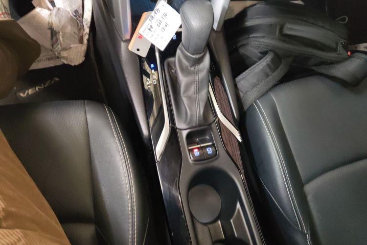 丰田 锋兰达 2022款 2.0L CVT豪华PLUS版局部细节18