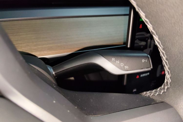 特斯拉 Model Y 2021款 Performance高性能全轮驱动版中控内饰18